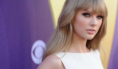 Taylor Swift yeni albüm planları için düğmeye bastığını sosyal medyadan duyurdu!